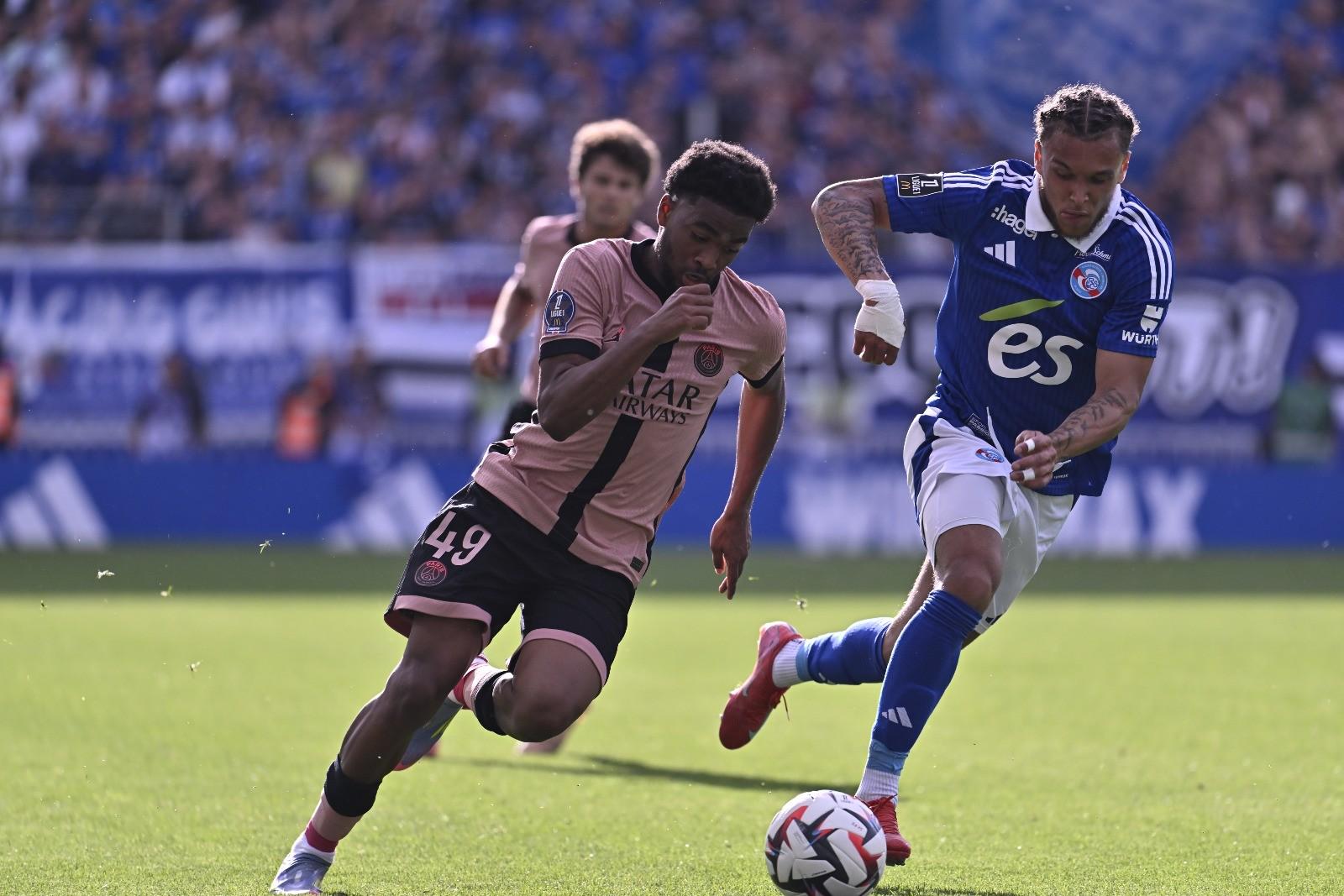 包含斯特拉斯堡客场挑战里尔，争取客场积分的词条