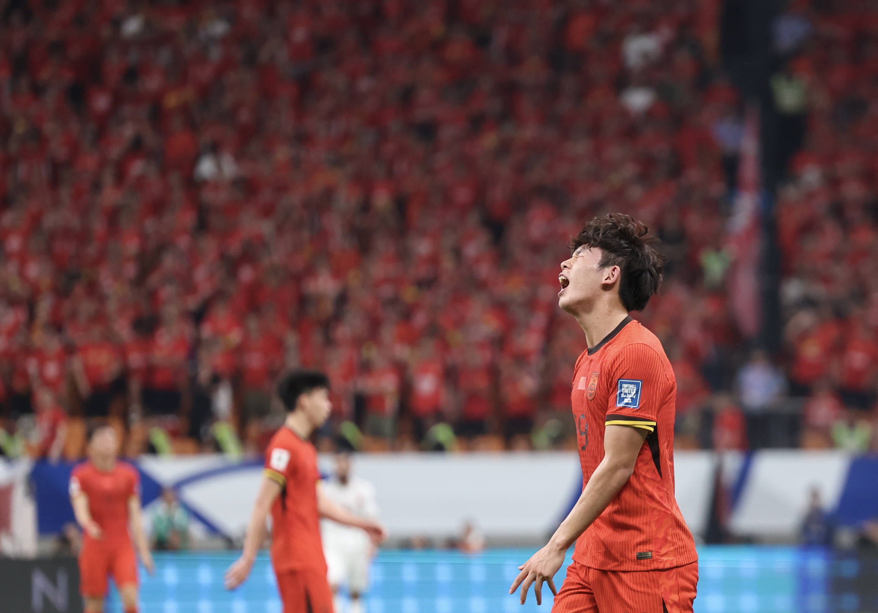 半岛体育网站-绝杀球员，带领球队晋级下一轮