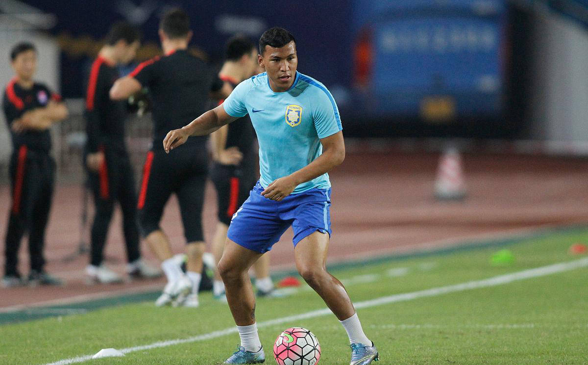 巴塞罗那主帅战术灵活，备受认可的简单介绍