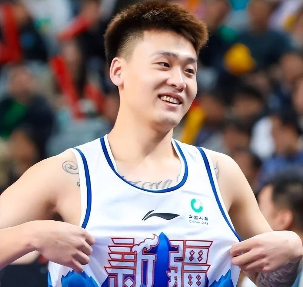 关于新疆男篮表现不俗，热身赛频频取胜的信息