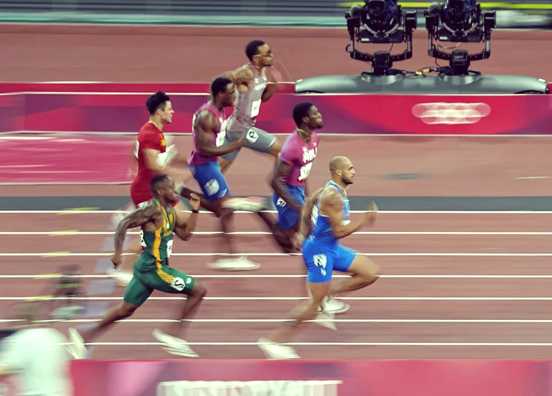 意大利奥林匹克冠军迅猛发力，夺得田径金牌
