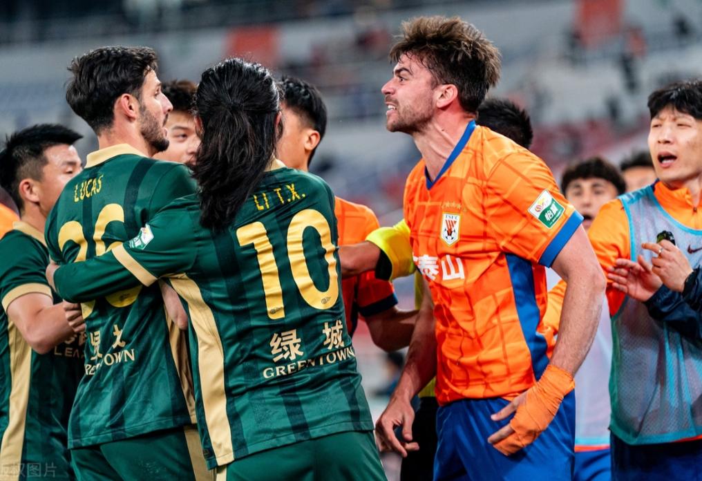 关于浙江队球员积极备战，迎接激烈对抗的信息