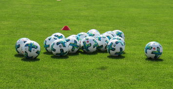 半岛体育下载-恩菲尔德冲击冠军，锋线磨合进入关键期