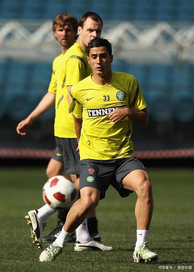 关于黄蜂新秀崭露头角，表现出色给球队带来新希望的信息